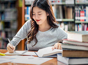 10 Ways to Save Money on College Textbooks