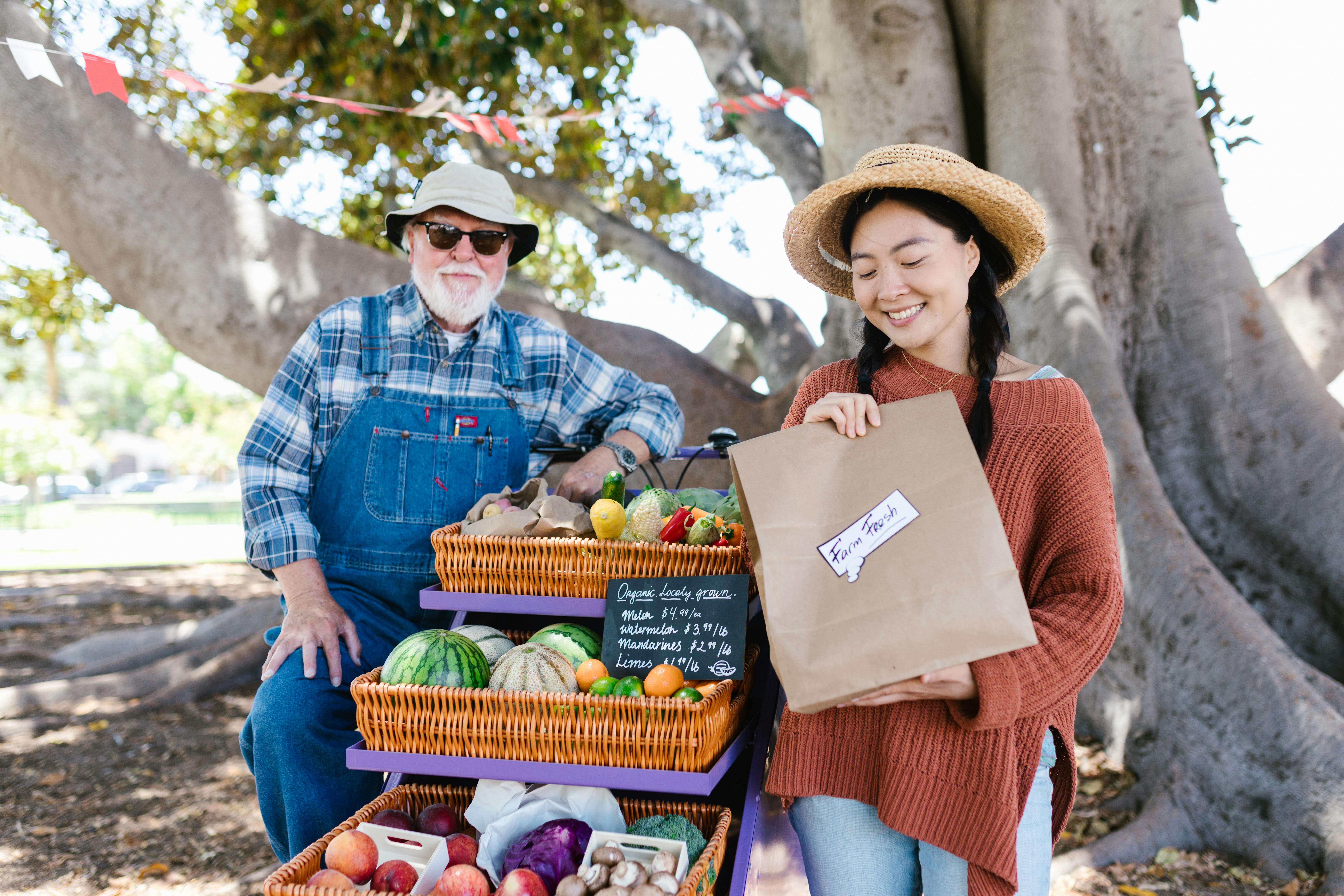 Farmers market assistant